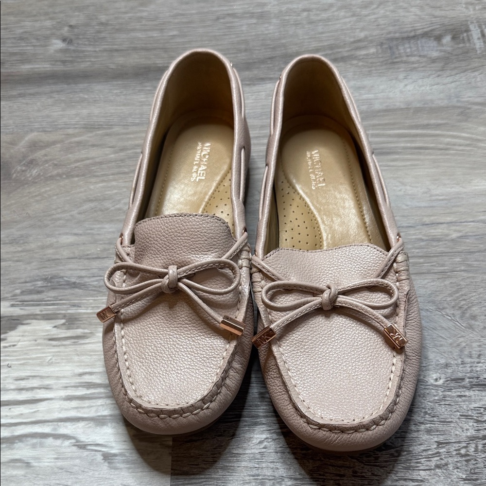 Michael Kors Leather Loafers Women Size 6 Blush Pink Flats Comfortable Slip On